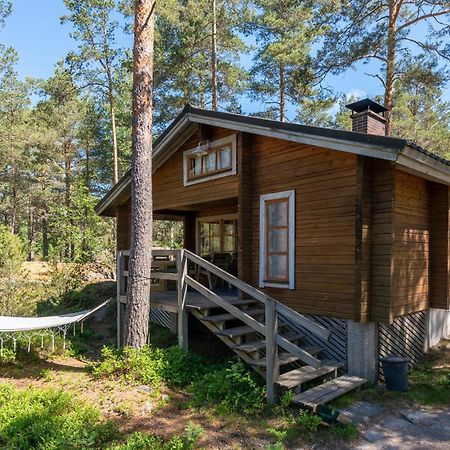 Pinetree Cottages Cozy Log Cabin Kalanti Luaran gambar