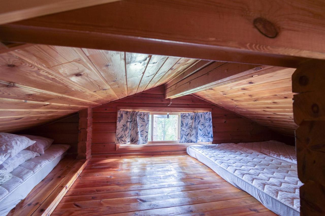 Pinetree Cottages Cozy Log Cabin Kalanti Luaran gambar